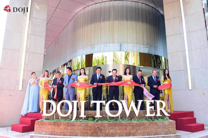 Nghi thức cắt băng khai trương DOJI Tower va Trung tâm trang sức cao cấp tại trung tâm Quận 1 – Thành phố Hồ Chí Minh.