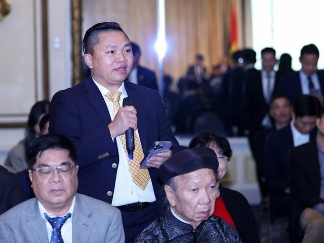 Giáo sư Nguyễn Đình Phú, Chủ tịch Hội Doanh nhân Việt Nam tại Mỹ phát biểu tại buổi gặp gỡ - Ảnh: VGP/Nhật Bắc