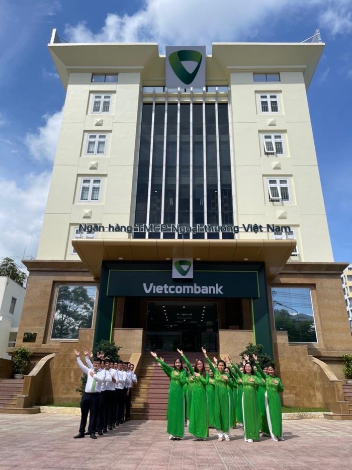 Trụ sở mới của Vietcombank Nha Trang tại số 14 Lê Thánh Tôn, thành phố Nha Trang