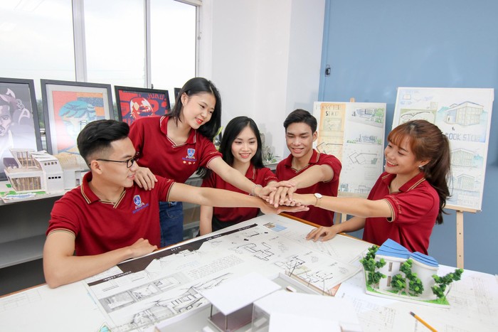 Trong năm 2022, Trường Đại học Nguyễn Tất Thành sẽ dành tặng nhiều suất học bổng cho sinh viên