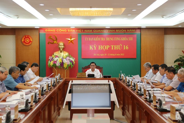 Từ ngày 20 đến ngày 22/6/2022, tại Hà Nội, Ủy ban Kiểm tra Trung ương đã họp Kỳ thứ 16.