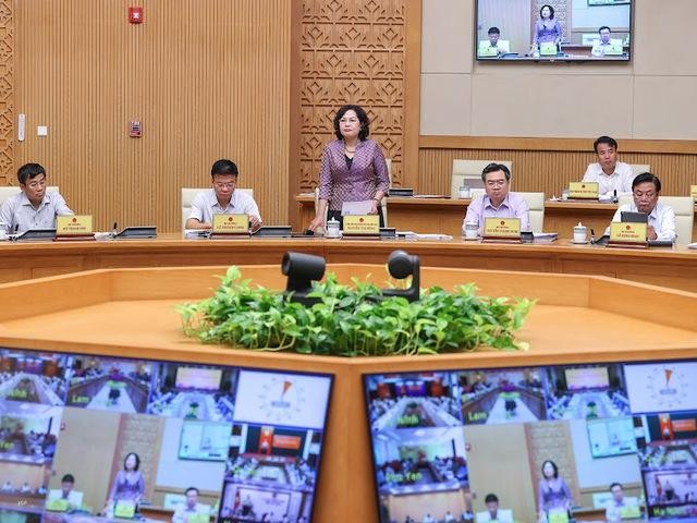 Thống đốc Ngân hàng Nhà nước Nguyễn Thị Hồng cho rằng những kết quả tích cực mà Việt Nam đạt được sẽ càng rõ nét nếu so sánh với tình hình thế giới - Ảnh: VGP/Nhật Bắc