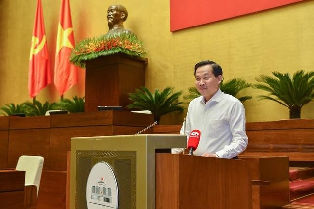 Phó Thủ tướng Lê Minh Khái trình bày chuyên đề &quot;Tiếp tục đổi mới, phát triển và nâng cao hiệu quả kinh tế tập thể trong giai đoạn mới&quot;. Ảnh VGP/Nhật Bắc