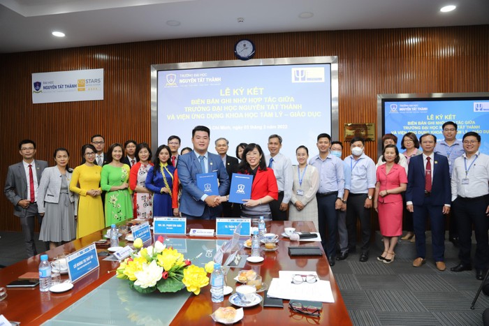 Trường Đại học Nguyễn Tất Thành ký kết hợp tác với Viện ứng dụng khoa học tâm lý - giáo dục