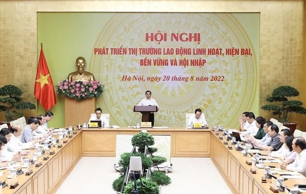 Thủ tướng Phạm Minh Chính chủ trì Hội nghị trực tuyến toàn quốc về &quot;Phát triển thị trường lao động linh hoạt, hiện đại, bền vững và hội nhập.&quot; (Ảnh: Dương Giang/TTXVN)