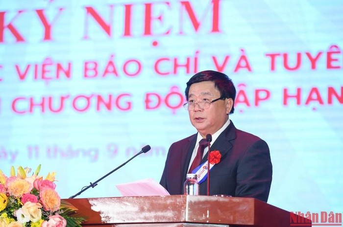 Đồng chí Nguyễn Xuân Thắng, Ủy viên Bộ Chính trị, Giám đốc Học viện Chính trị quốc gia Hồ Chí Minh phát biểu tại Lễ kỷ niệm