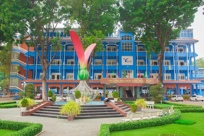 Khuôn viên Trường Đại học Thủ Dầu Một