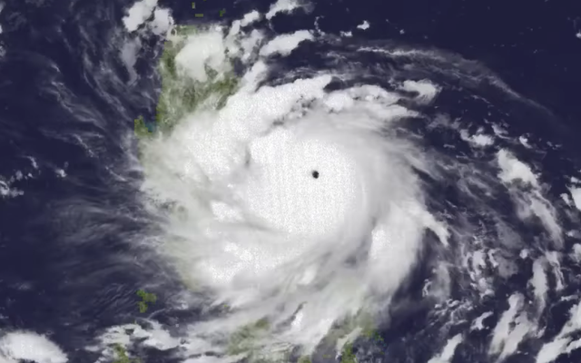 Hình ảnh vệ tinh bão Noru đi qua đảo Luzon (Philippines). Ảnh: Trung tâm Dự báo khí tượng thủy văn quốc gia