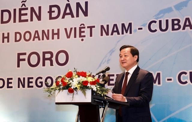 Phó Thủ tướng Lê Minh Khái đánh giá cao các doanh nghiệp Việt Nam đã tích cực nắm bắt cơ hội, sớm hưởng ứng tích cực chủ trương kêu gọi, thu hút đầu tư của Chính phủ Cuba. Ảnh: VGP/Quang Thương