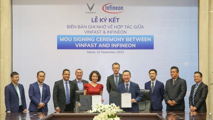 VinFast và Infineon mở rộng hợp tác trong lĩnh vực di chuyển điện hóa ảnh 1