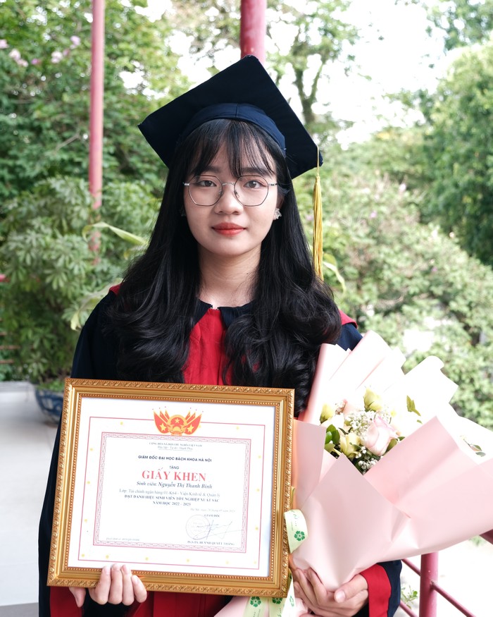 Nguyễn Thị Thanh Bình - Thủ khoa tốt nghiệp sớm của Đại học Bách khoa Hà Nội đợt tháng 5/2023. Ảnh: Nhân vật cung cấp