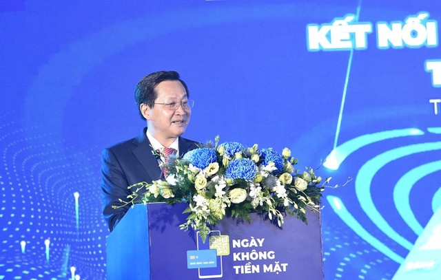 Phó Thủ tướng Lê Minh Khái: Hoàn thiện thể chế, đẩy mạnh ứng dụng công nghệ thúc đẩy thanh toán không dùng tiền mặt. Ảnh VGP/Trần Mạnh