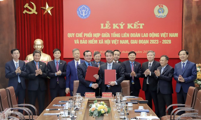 Ngày 31/7, tại Hà Nội, Tổng Liên đoàn Lao động Việt Nam và Bảo hiểm xã hội Việt Nam tổ chức Lễ ký kết Quy chế phối hợp công tác giai đoạn 2023-2028.