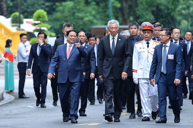 Chuyến thăm lần này của Thủ tướng Lý Hiển Long là chuyến thăm thứ 5 của ông tới Việt Nam trên cương vị Thủ tướng. Ảnh: VGP/Nhật Bắc