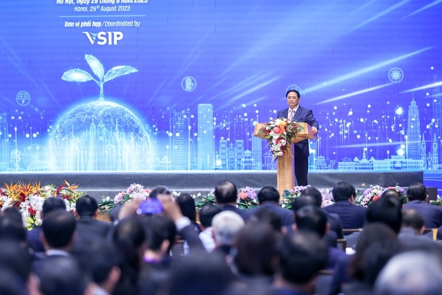 Thủ tướng Phạm Minh Chính cho rằng, cần tập trung kết nối hai nền kinh tế, tập trung vào các lĩnh vực mới như chuyển đổi số, chuyển đổi xanh... Ảnh: VGP/Nhật Bắc