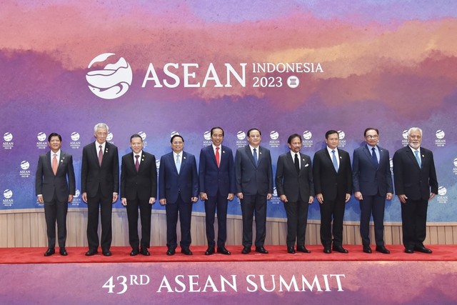 Thủ tướng Phạm Minh Chính và Trưởng đoàn các nước ASEAN tại lễ khai mạc. Ảnh: VGP/Nhật Bắc
