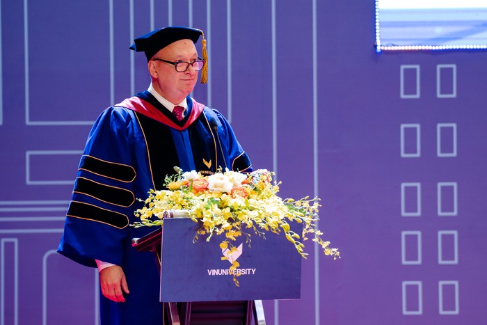 VinUni chính thức có Tân Hiệu trưởng – Giáo sư David Bangsberg. Ông đồng thời kiêm nhiệm vị trí Viện trưởng Viện Khoa học Sức khỏe của VinUni.