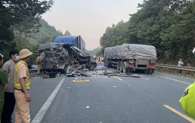 Thủ tướng Chính phủ chỉ đạo khắc phục hậu quả vụ tai nạn giao thông đặc biệt nghiêm trọng tại Lạng Sơn. Ảnh: Baochinhphu.vn
