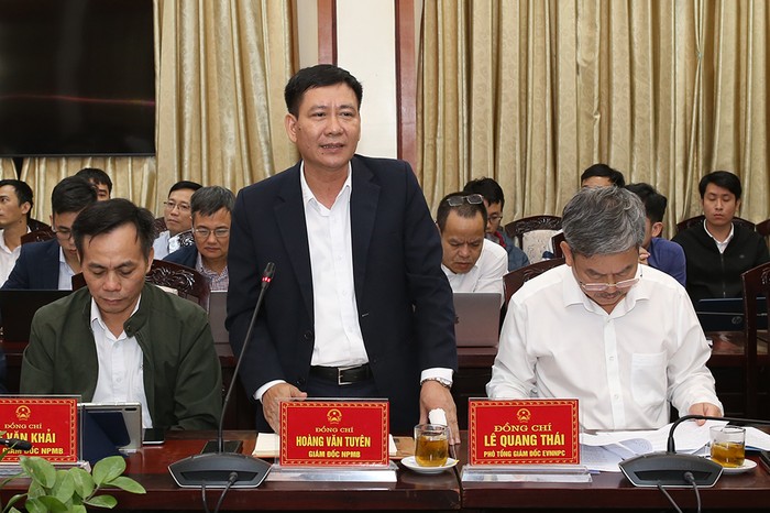 Ông Hoàng Văn Tuyên – Giám đốc NPMB báo cáo tại buổi làm việc.