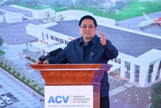 Thủ tướng Phạm Minh Chính chỉ rõ, giao thông phát triển đến đâu sẽ mở ra không gian phát triển mới đến đó. Ảnh: VGP/Nhật Bắc