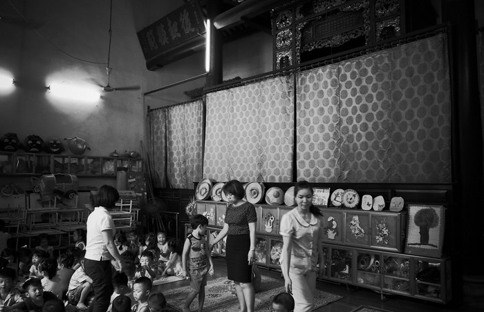 Những lát cắt đẹp trong ký ức về Hà Nội chưa từng được tiết lộ trước đây được sản xuất bởi ekip Humans of Hanoi sẽ được chia sẻ tại triển lãm này.