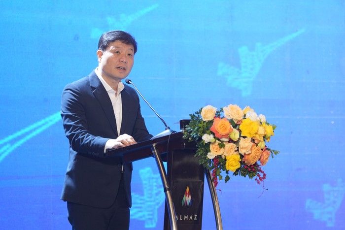 Giáo sư Vũ Hà Văn – Giám đốc khoa học Quỹ VINIF chia sẻ tại Lễ công bố các chương trình tài trợ của VINIF năm 2023 tại Hà Nội.