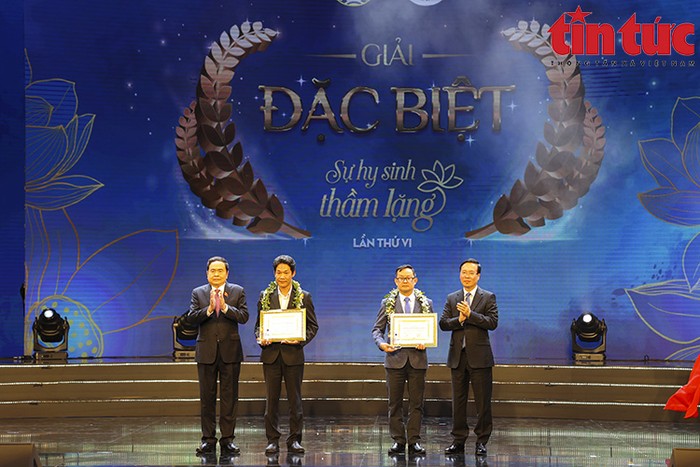 Tôn vinh Thầy thuốc Việt Nam và trao giải cuộc thi viết 'Sự hy sinh thầm lặng' lần VI- Ảnh 2.