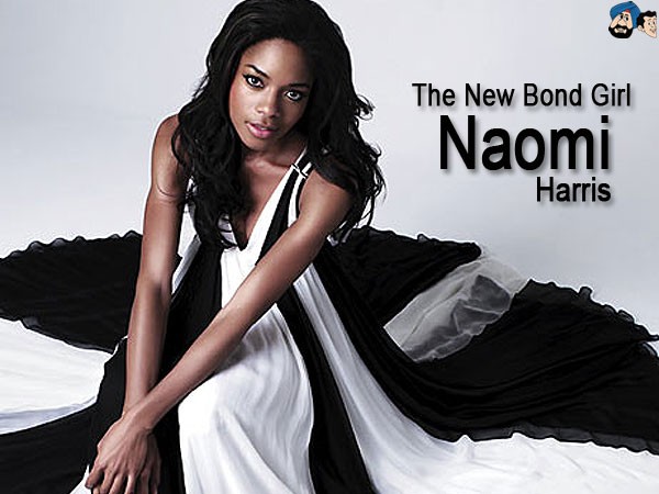 Naomie Harris thủ vai một nữ điệp viên Anh, bạn đồng hành có tài năng "ngang ngửa" James Bond. Cô là một điệp viên được đào tạo bài bản, có khả năng lái xe và bắn súng tốc độ.