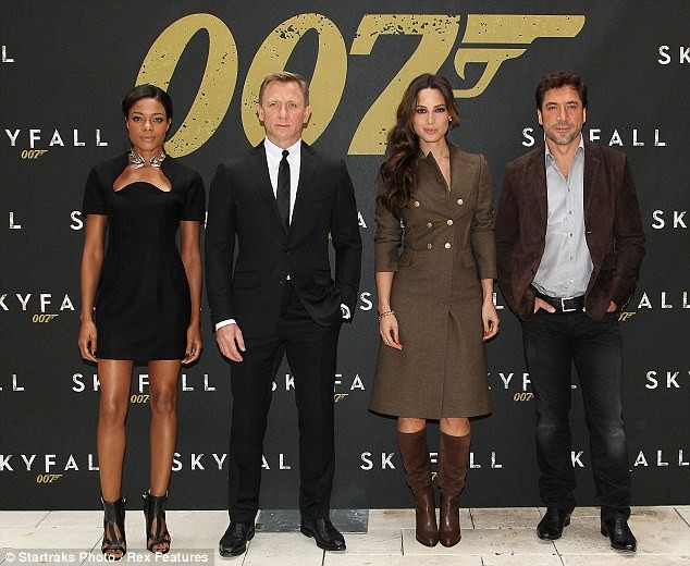 Dàn diễn viên hot của Điệp viên 007 chuẩn bị ra mắt khán giả khắp thế giới.