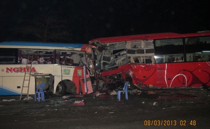 Hiện trường vụ tai nạn kinh hoàng tại Khánh Hòa làm 11 người chết