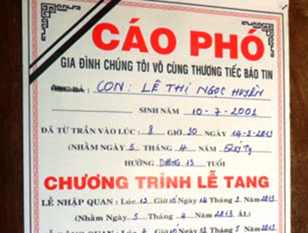 Nhìn chữ "hưởng dương 13 tuổi" trong cáo phó em Lê Thị Ngọc Huyền mà nhiều người không cầm được nước mắt.