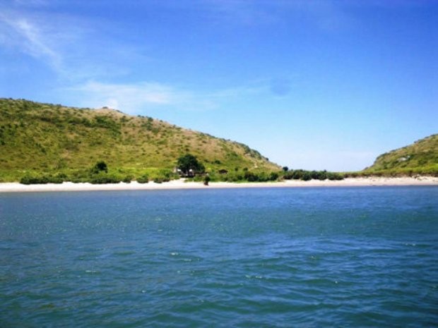 Đảo Yến nhìn từ xa