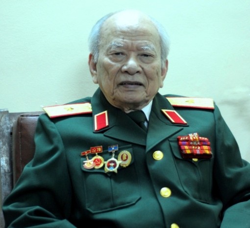 Thiếu tướng Huỳnh Đắc Hương, Nguyên Phó chính ủy quân khu Tây Bắc - Cục trưởng Tổng cục chính trị (Ảnh: Giáo dục Việt Nam)