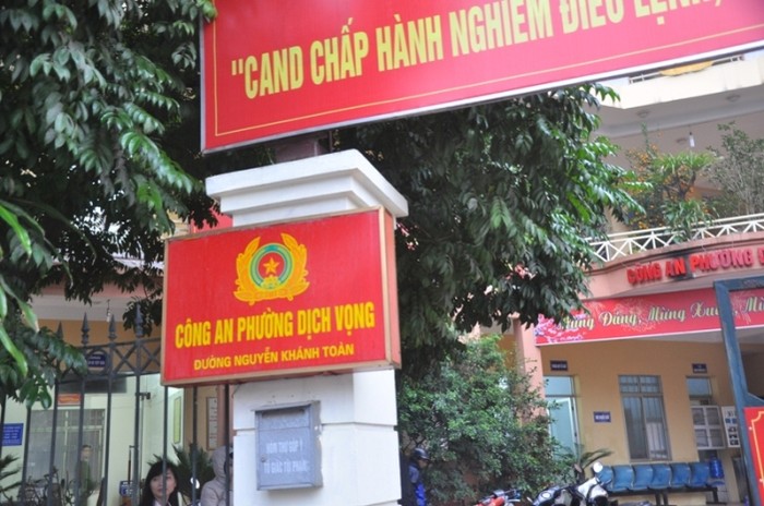 Trụ sở Công an phường Dịch Vọng