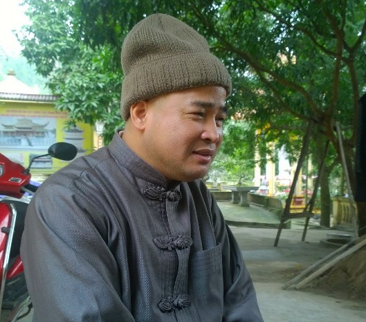 Nhà sư Thích Thiện Minh, trụ trì chùa Linh Ứng