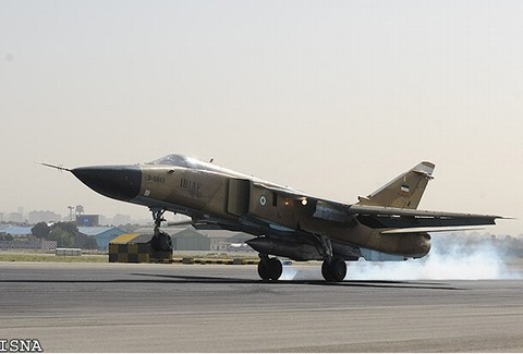 Máy bay cường kích Sukhoi Su-24MK của Iran.