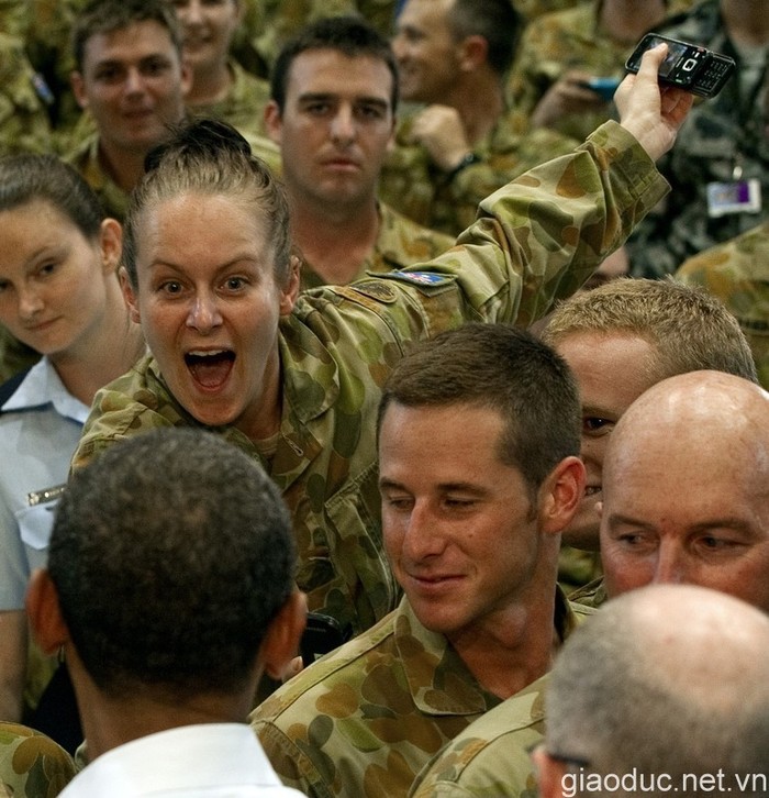 Một nữ binh sỹ bày tỏ ngưỡng mộ Tổng thống Mỹ