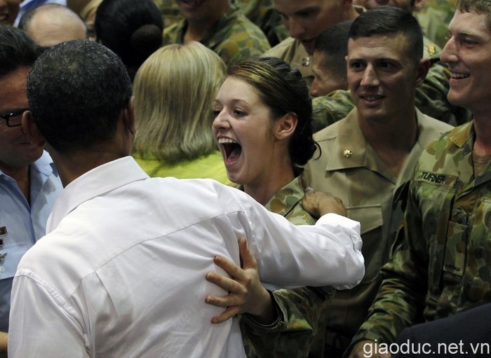 nữ binh sỹ ngưỡng mộ Tổng thống Mỹ
