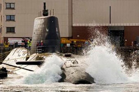 Hải quân Anh chính thức được biên chế thêm tàu ngầm nguyên tử mạnh nhất lớp Stute.