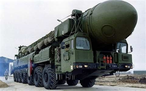 Tên lửa hạt nhân di động Topol-12M của Nga. Nguồn Internet.