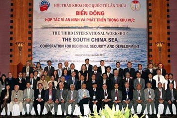 Hội thảo khoa học quốc tế về Biển Đông lần thứ 3 tại Hà Nội tháng 11-2011 Ảnh: TL