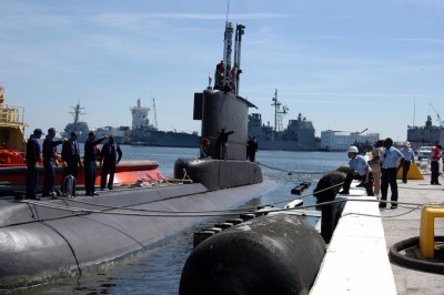 Indonesia vừa ký hợp đồng mua thêm 3 tàu ngầm tấn công Type-209/1400 của Hàn Quốc cuối năm 2011.