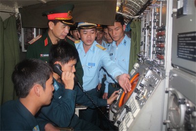 Thiếu tướng Phan Văn Giang kiểm tra công tác sẵn sàng chiến đấu tại đơn vị