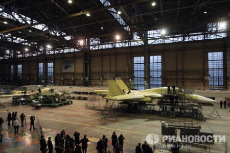 Các máy bay Su-34 đang được NAPO chế tạo.