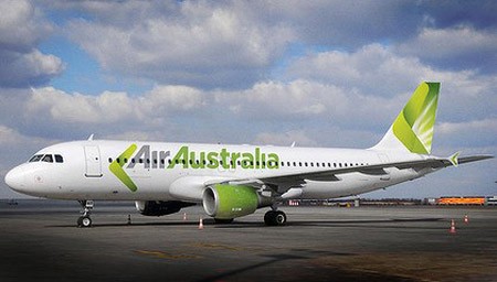 Hãng hàng không giá rẻ Air Australia vỡ nợ khiến hàng nghìn khách mắc kẹt.