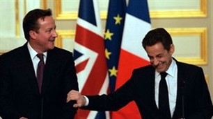 Thủ tướng Anh David Cameron và Tổng thống Pháp Nicolas Sarkozy. (Nguồn: Getty Images)