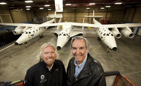 Là một sản phẩm của hãng hàng không Virgin Group, chiếc SpaceShipTwo tượng trưng cho giấc mơ chinh phục không gian của ông chủ hãng này - tỷ phú lắm tài nhiều tật Richard Branson.