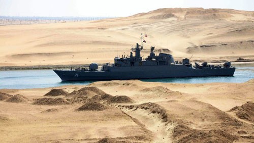 Nguồn tin từ kênh đào Suez cho biết hai tàu hải quân Iran từ Syria đã đi qua kênh đào này về nước.