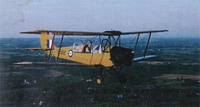 Mẫu chiếc máy bay Tiger Moth.