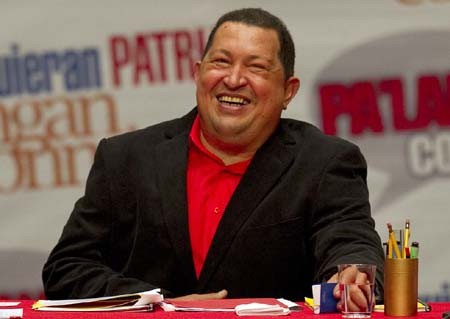Tổng thống Hugo Chavez trong một buổi lễ ở thủ đô Caracát ngày 23/2/2012, trước ngày sang Cuba phẫu thuật. Ảnh: AFP-TTXVN